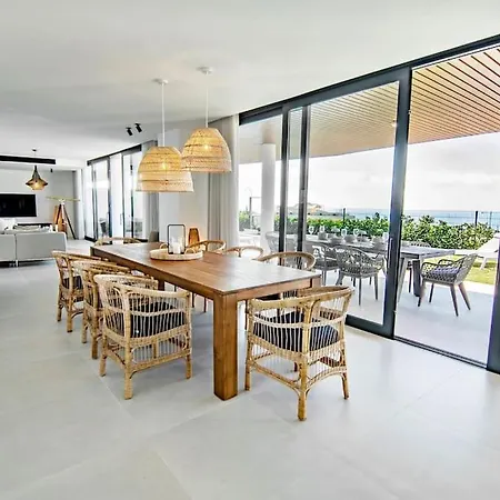Mara's Higueron West - Luxury 4 Bedrooms Nordic Style - Private Pool *