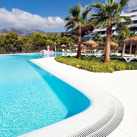 Mara's Higueron West - Luxury 4 Bedrooms Nordic Style - Private Pool *