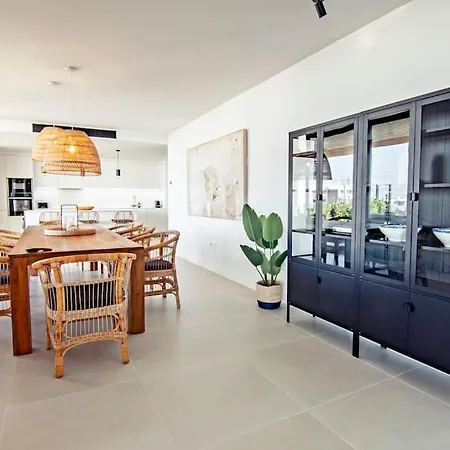 Mara's Higueron West - Luxury 4 Bedrooms Nordic Style - Private Pool Apartment