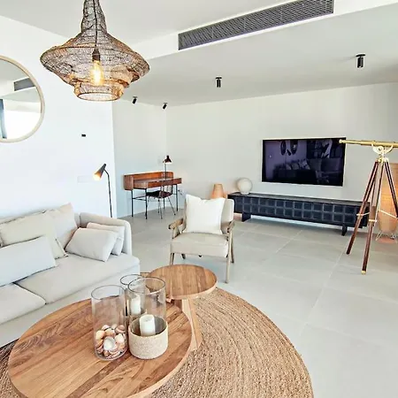 Apartment Mara's Higueron West - Luxury 4 Bedrooms Nordic Style - Private Pool